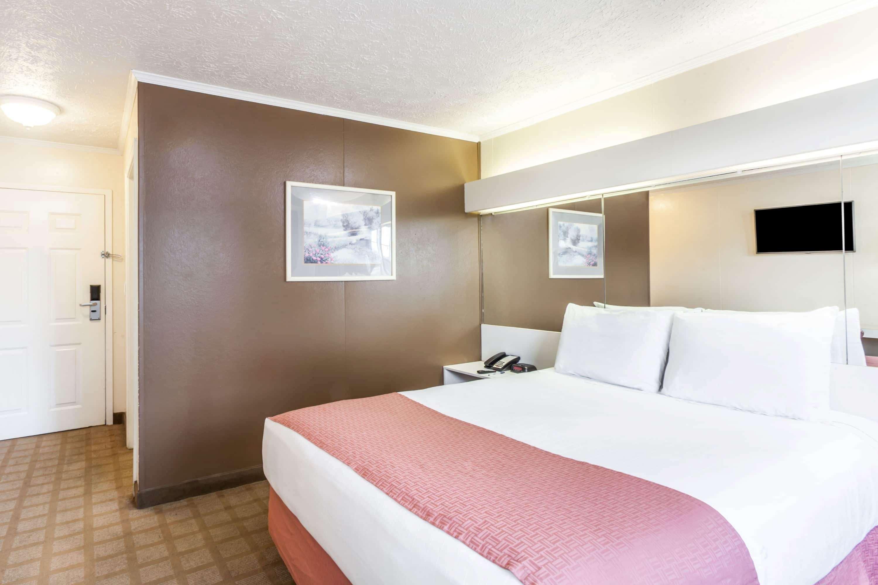 Microtel Inn By Wyndham ווילסון מראה חיצוני תמונה